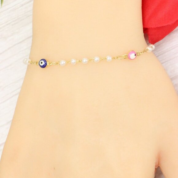 "Trendy Handmade Bracelet – A Thoughtful Gift for Girls & Women | UNVRC1398 - Picture 8 of 10